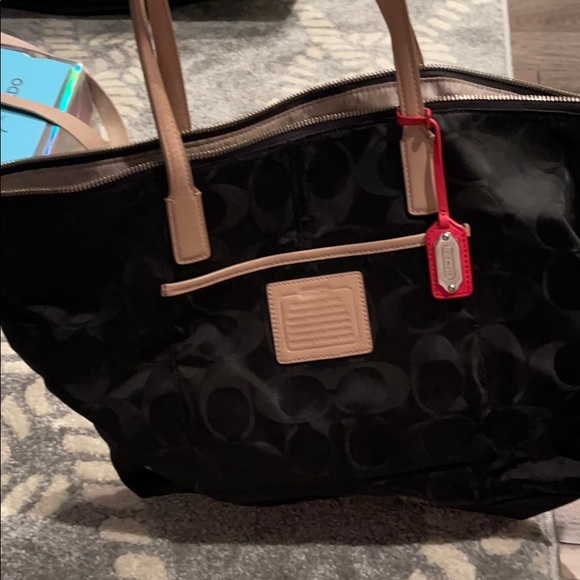 Coach Shoulder Bag - Picture 2 of 3